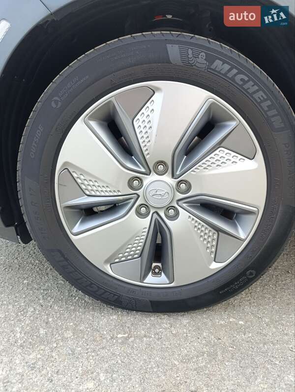 Внедорожник / Кроссовер Hyundai Kona 2020 в Счастливом