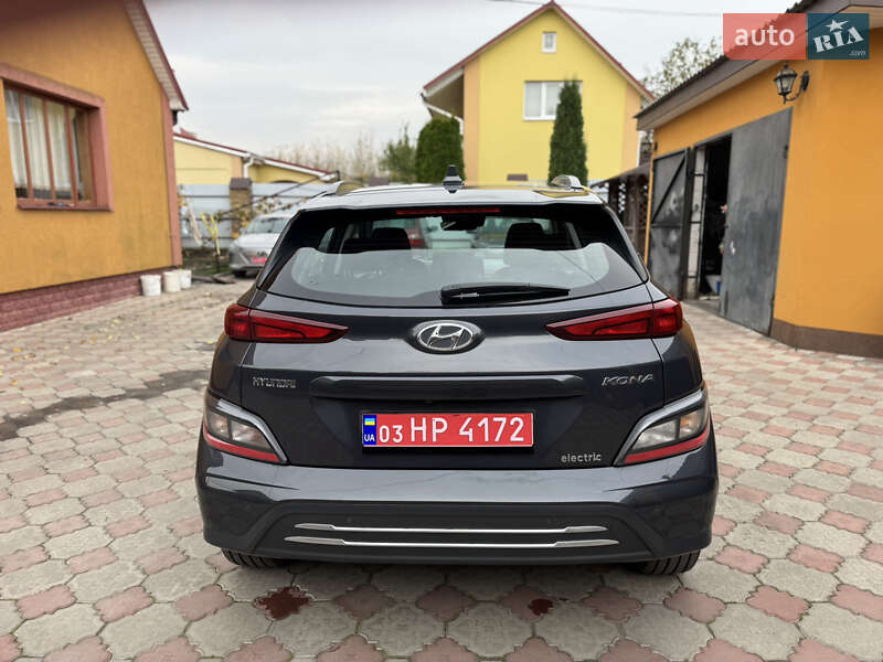 Внедорожник / Кроссовер Hyundai Kona 2022 в Ровно