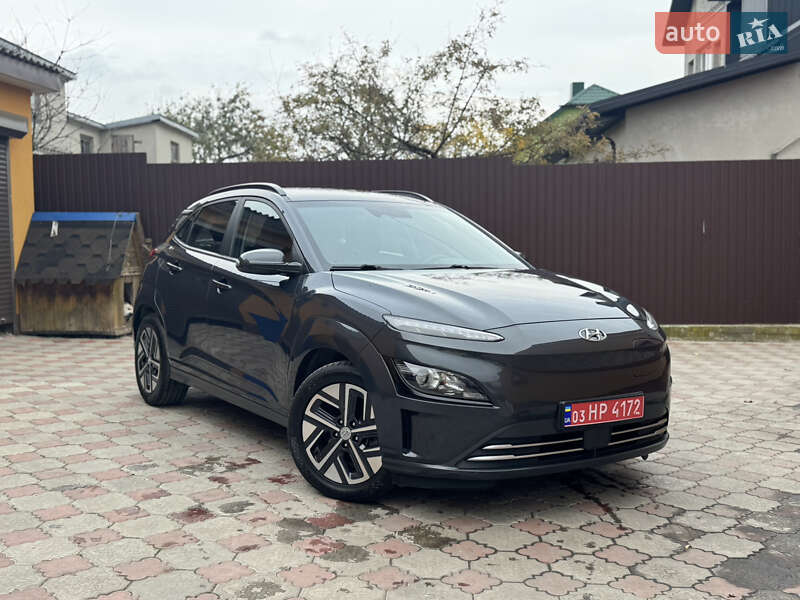 Внедорожник / Кроссовер Hyundai Kona 2022 в Ровно