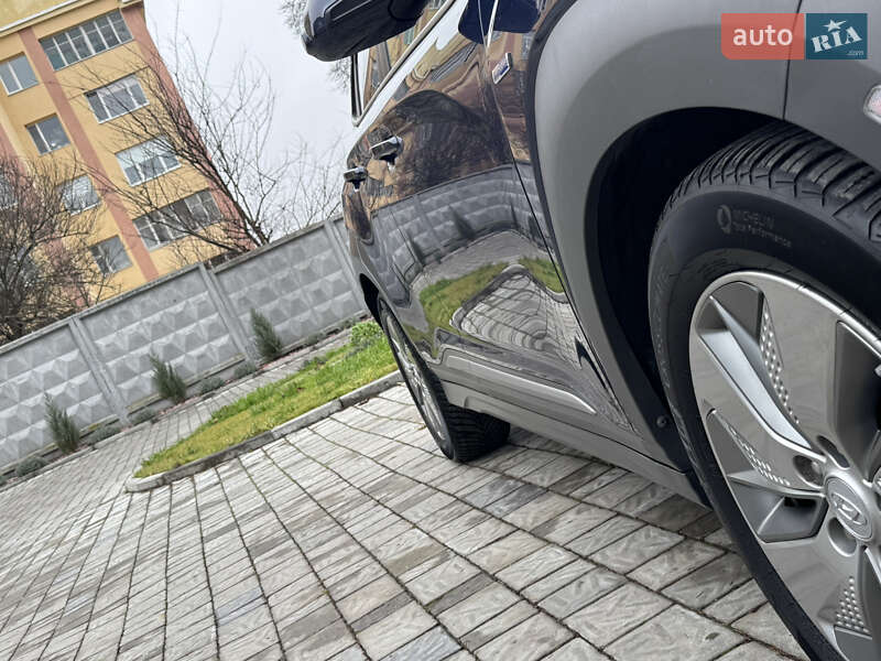 Внедорожник / Кроссовер Hyundai Kona 2020 в Ровно