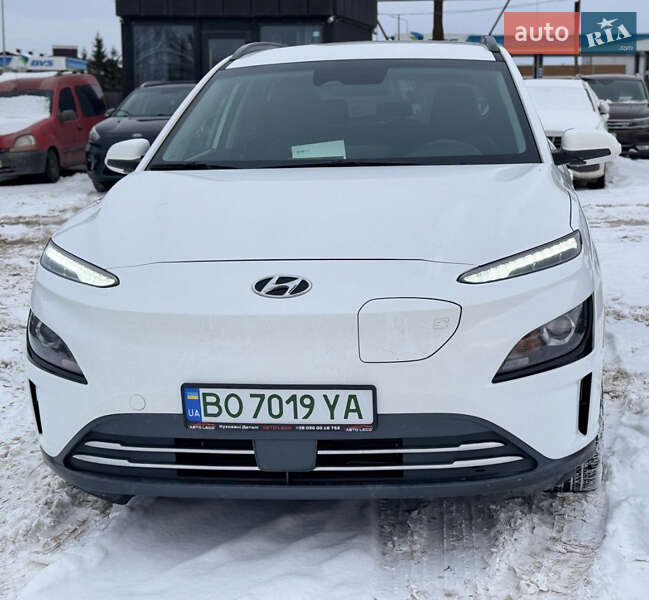 Внедорожник / Кроссовер Hyundai Kona 2022 в Тернополе