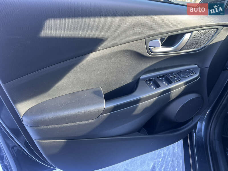 Внедорожник / Кроссовер Hyundai Kona 2021 в Ковеле