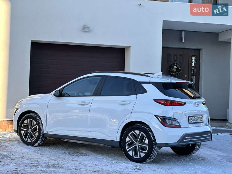 Внедорожник / Кроссовер Hyundai Kona 2021 в Тернополе