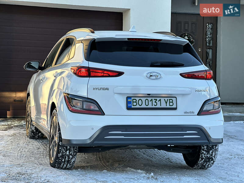 Внедорожник / Кроссовер Hyundai Kona 2021 в Тернополе