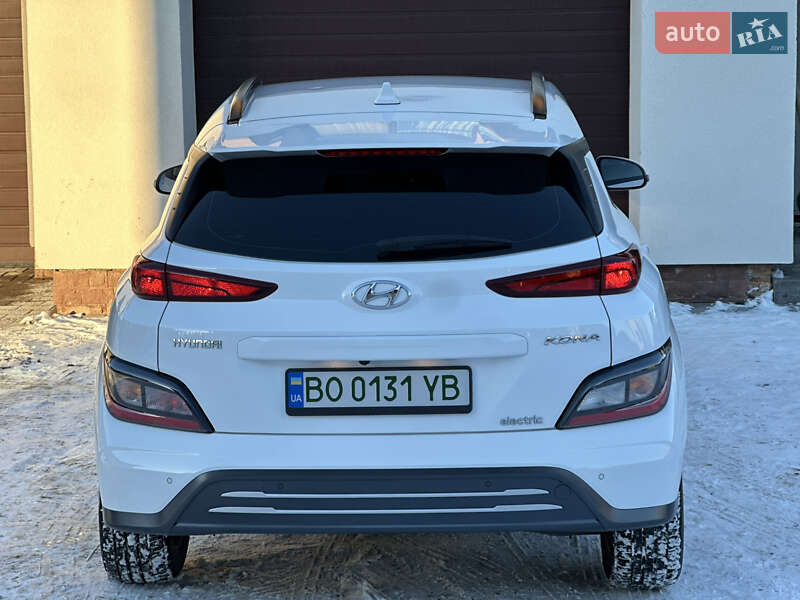 Внедорожник / Кроссовер Hyundai Kona 2021 в Тернополе