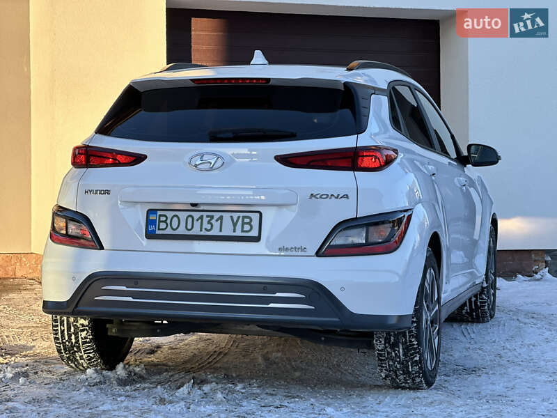 Внедорожник / Кроссовер Hyundai Kona 2021 в Тернополе