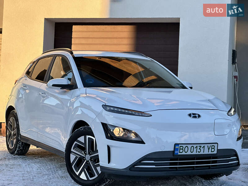 Внедорожник / Кроссовер Hyundai Kona 2021 в Тернополе