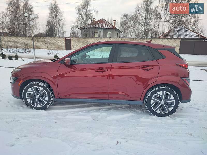 Внедорожник / Кроссовер Hyundai Kona 2023 в Виннице