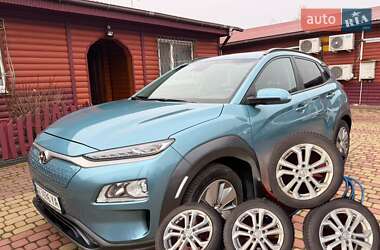 Внедорожник / Кроссовер Hyundai Kona 2020 в Хмельницком