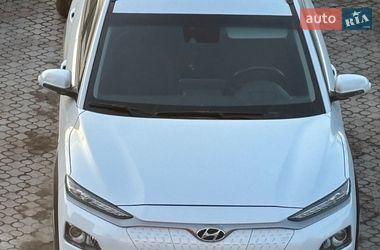 Внедорожник / Кроссовер Hyundai Kona 2019 в Каменец-Подольском