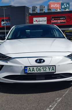 Седан Hyundai Lafesta EV 2020 в Киеве