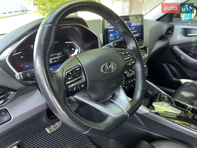 Седан Hyundai Lafesta EV 2020 в Киеве