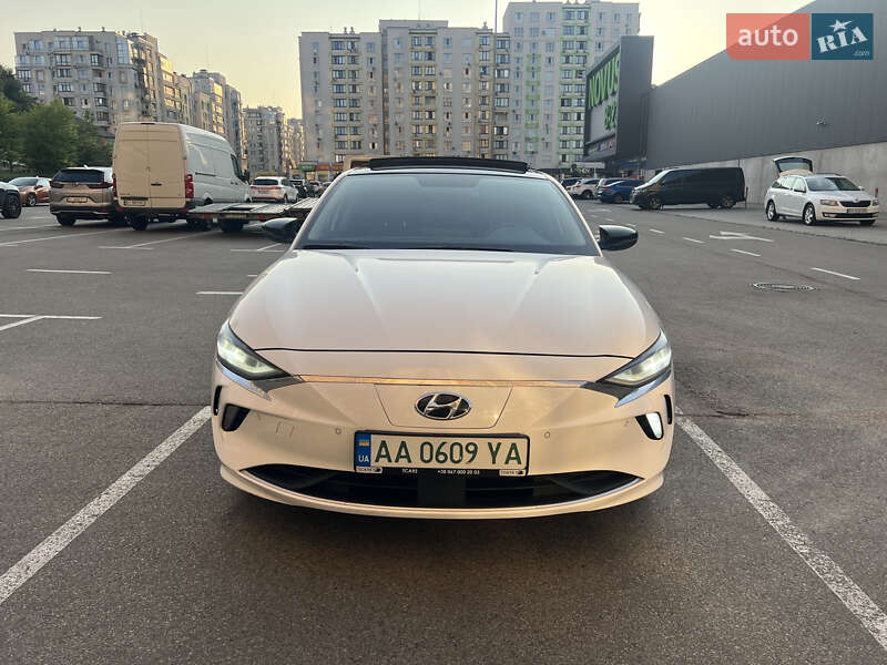 Фастбэк Hyundai Lafesta 2020 в Киеве