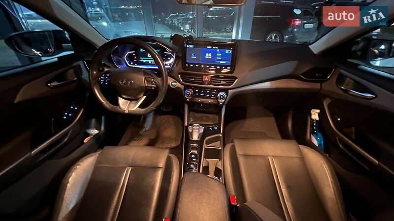 Фастбэк Hyundai Lafesta 2020 в Киеве фото 22 Фастбэк Hyundai Lafesta 2020 в Киеве