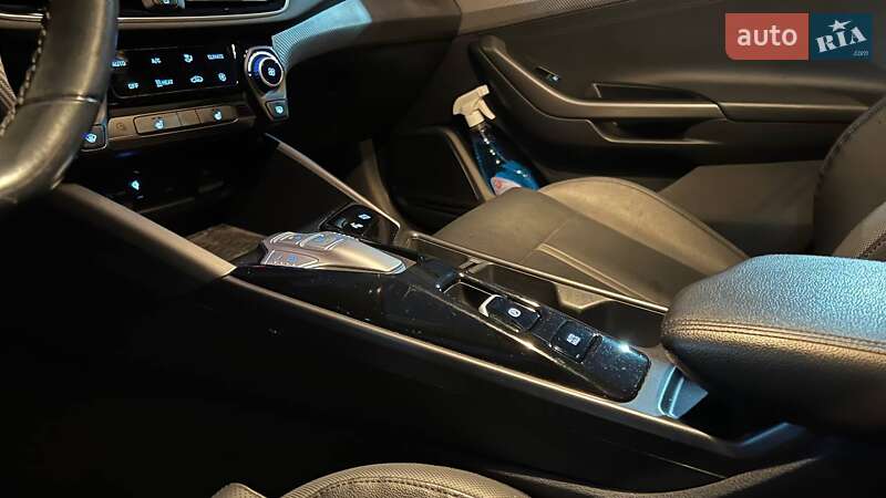 Фастбэк Hyundai Lafesta 2020 в Киеве фото 21 Фастбэк Hyundai Lafesta 2020 в Киеве