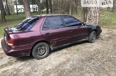 Седан Hyundai Lantra 1994 в Козелеці