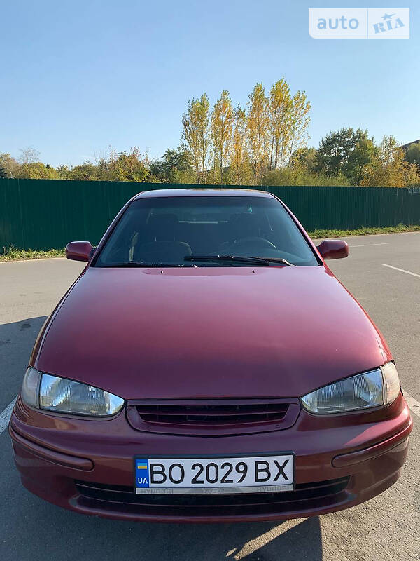 Седан Hyundai Lantra 1994 в Івано-Франківську