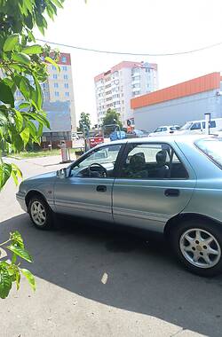 Седан Hyundai Lantra 1992 в Борисполе