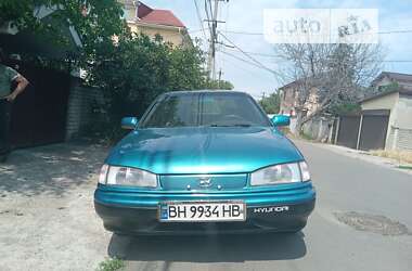 Седан Hyundai Lantra 1992 в Одесі