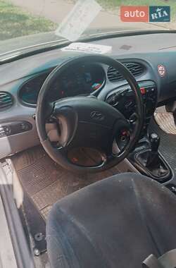 Седан Hyundai Lantra 2000 в 