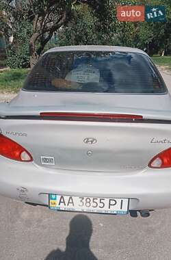 Седан Hyundai Lantra 2000 в 