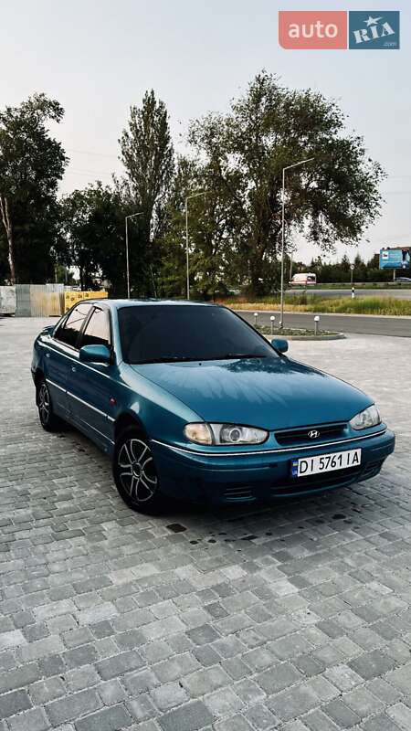 Hyundai Lantra 1993