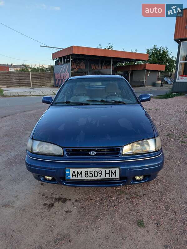 Седан Hyundai Lantra 1992 в 