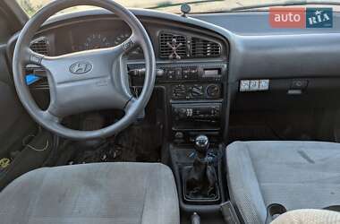 Седан Hyundai Lantra 1992 в 