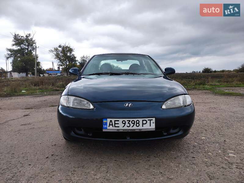 Седан Hyundai Lantra 1995 в Кривом Роге