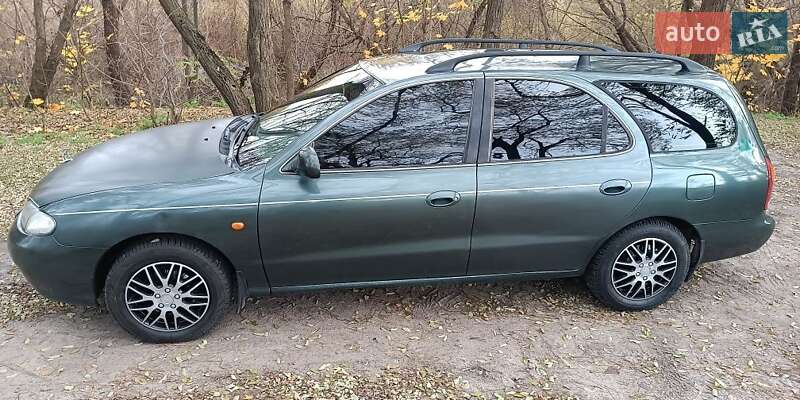 Універсал Hyundai Lantra 1996 в Сарнах