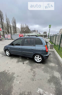 Минивэн Hyundai Matrix 2008 в 