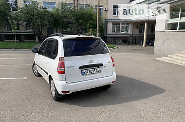 Минивэн Hyundai Matrix 2008 в 