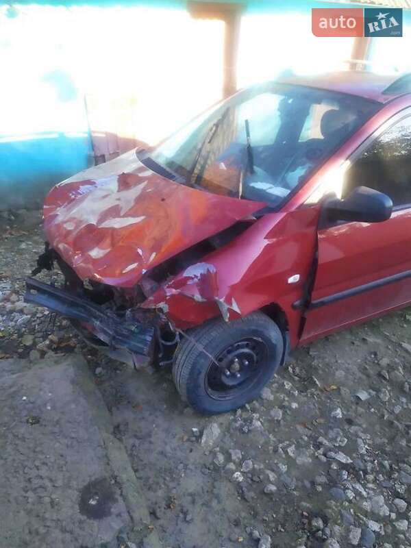 Универсал Hyundai Matrix 2006 в Волочиске