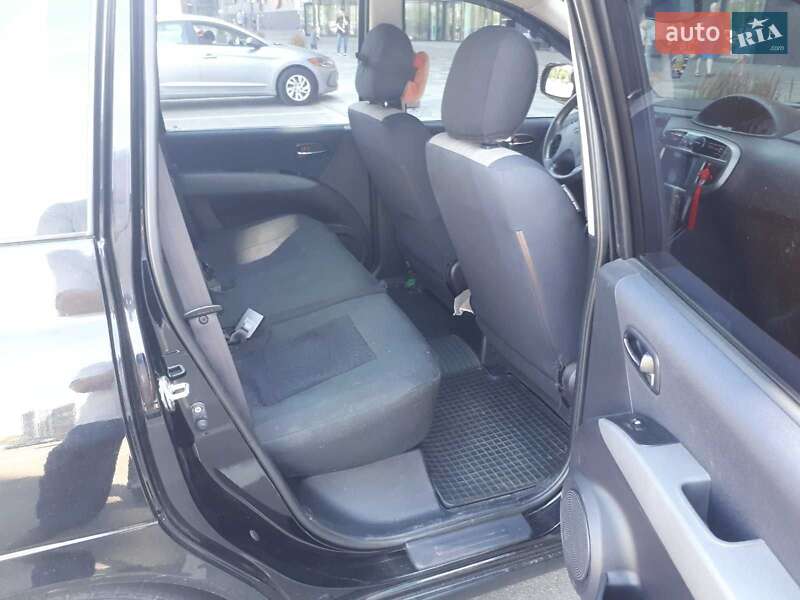 Минивэн Hyundai Matrix 2008 в Киеве