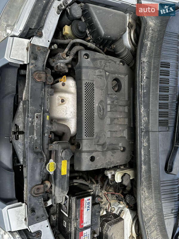 Минивэн Hyundai Matrix 2005 в Виннице