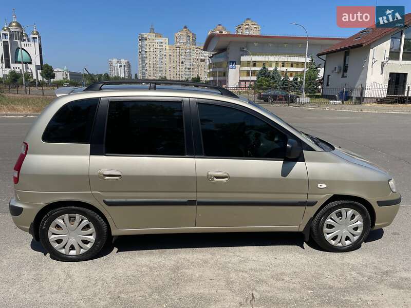 Минивэн Hyundai Matrix 2007 в Киеве