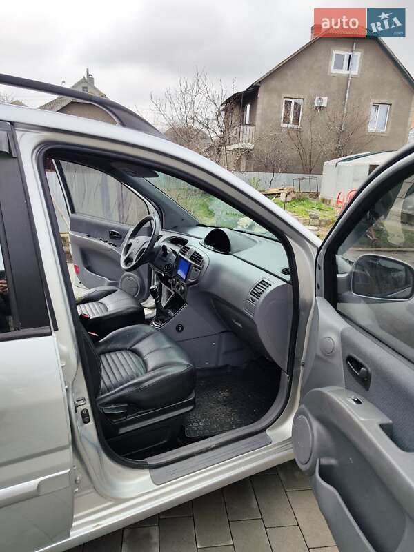 Минивэн Hyundai Matrix 2007 в Новоселице фото 6 Минивэн Hyundai Matrix 2007 в Новоселице