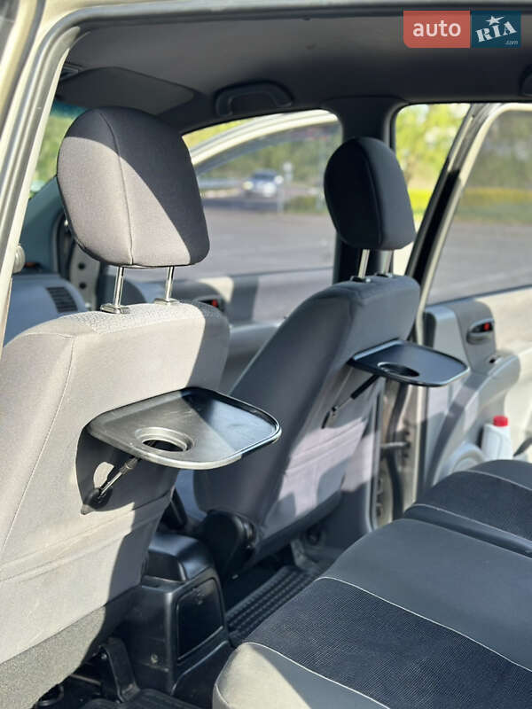 Минивэн Hyundai Matrix 2007 в Буче