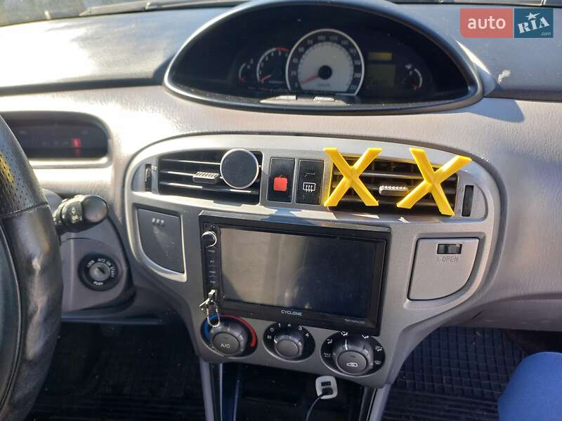 Минивэн Hyundai Matrix 2007 в Днепре