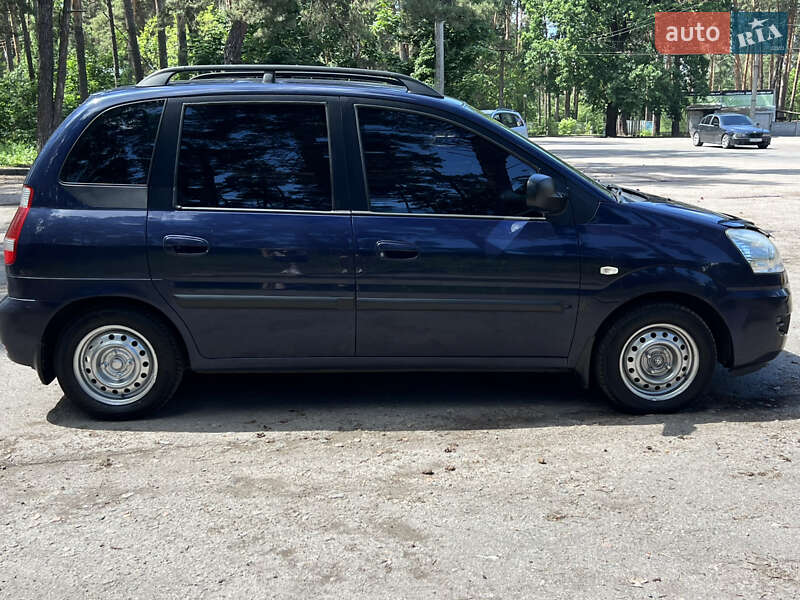 Минивэн Hyundai Matrix 2009 в Черкассах
