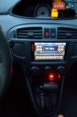 Минивэн Hyundai Matrix 2005 в 