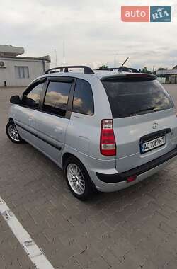 Минивэн Hyundai Matrix 2008 в 