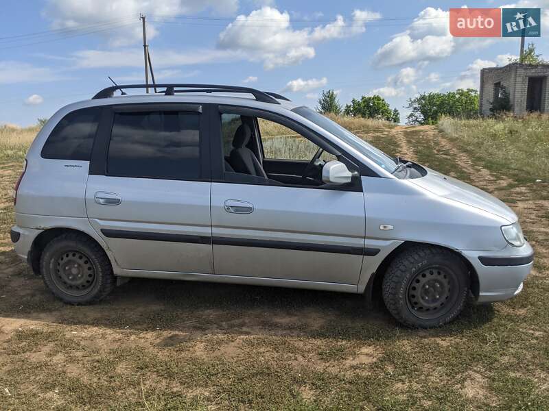 Минивэн Hyundai Matrix 2006 в Богодухове