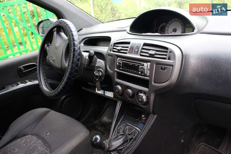 Минивэн Hyundai Matrix 2001 в Хмельницком