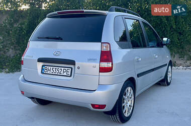 Мінівен Hyundai Matrix 2010 в 