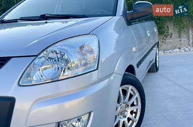 Мінівен Hyundai Matrix 2010 в 