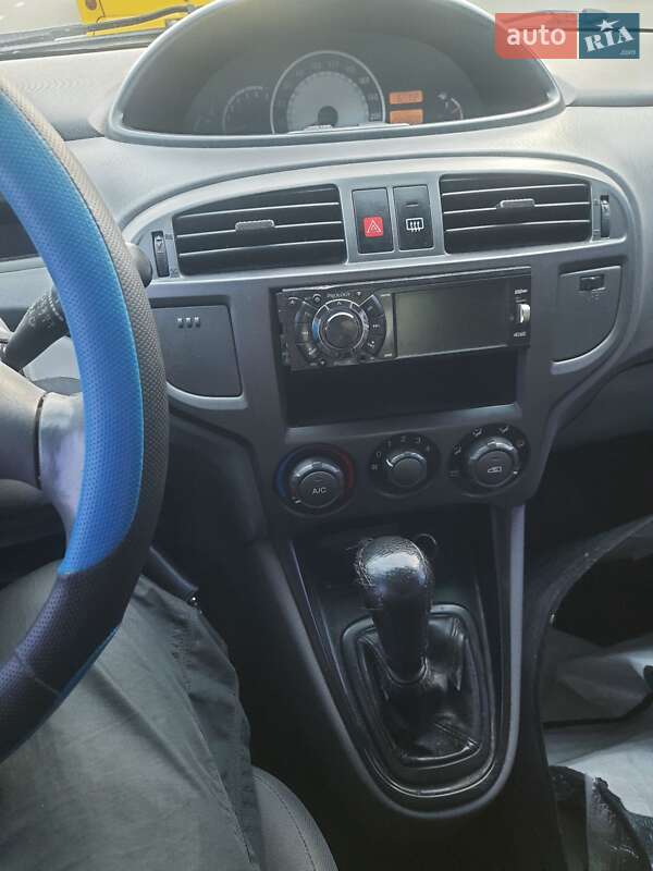 Минивэн Hyundai Matrix 2006 в Киеве