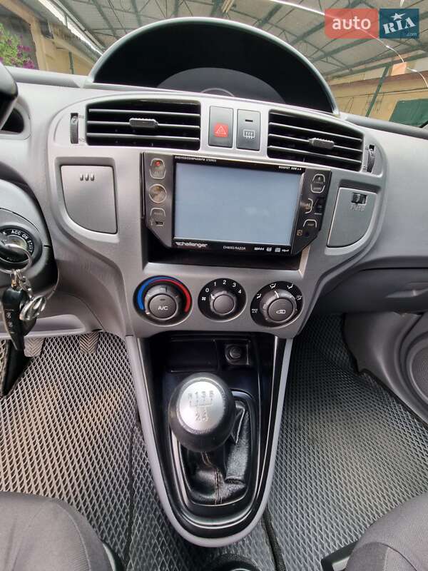 Минивэн Hyundai Matrix 2007 в Павлограде