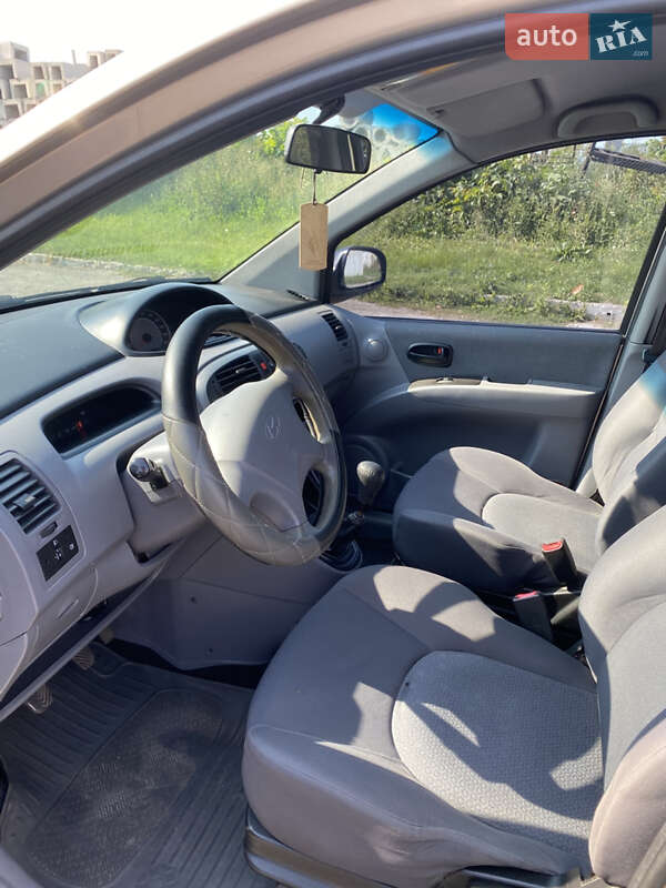 Минивэн Hyundai Matrix 2003 в Тернополе