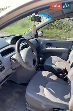 Мінівен Hyundai Matrix 2003 в 